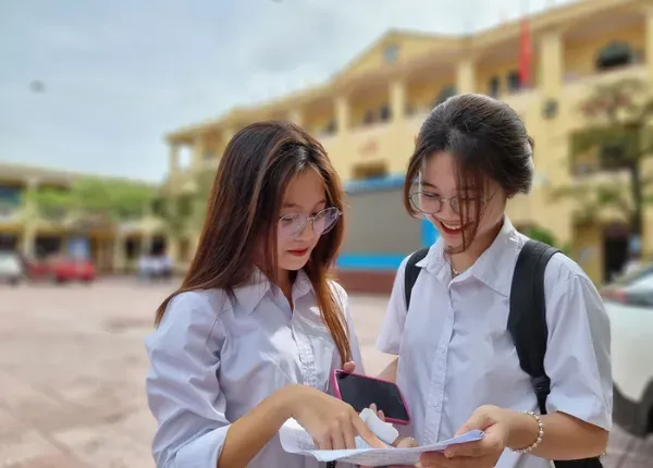 Trước giờ công bố, dự báo điểm chuẩn đại học 2026 có thể tăng giảm bất ngờ